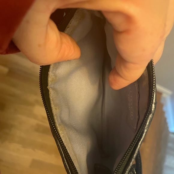 Coach wristlet and matching book keychain - Picture 6 of 7